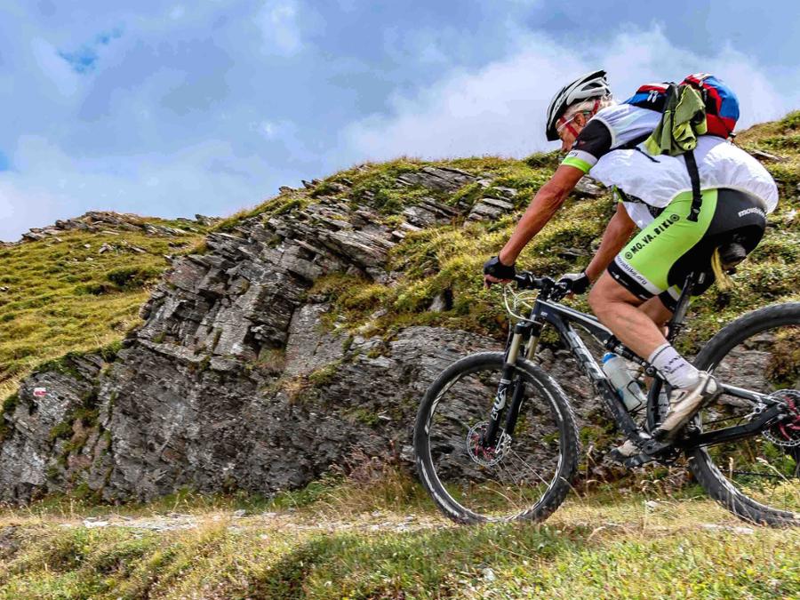 CYCLAMEN AND VOTIVE PILLARS MTB RING TRAIL FROM LOTTULO